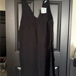 Black Sleeveless Dress